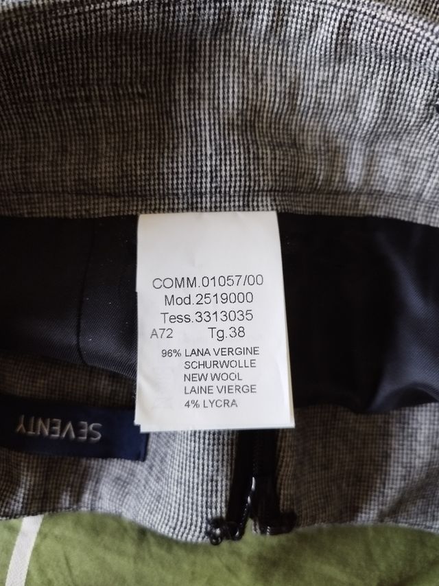 Gonna Seventy in lana vergine tg 38