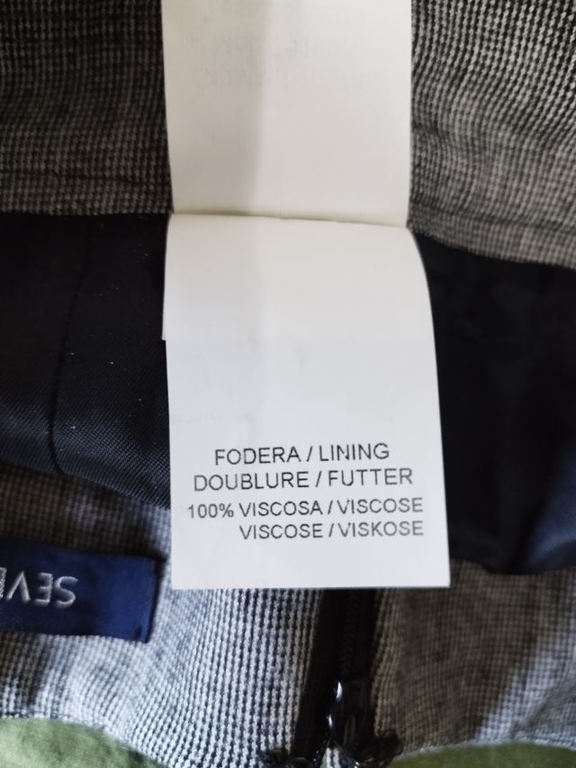 Gonna Seventy in lana vergine tg 38