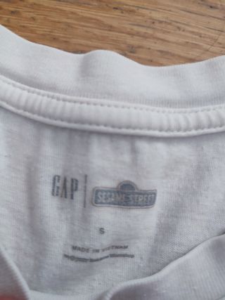 Camiseta GAP Sesame Street Cookie Monster Talla S