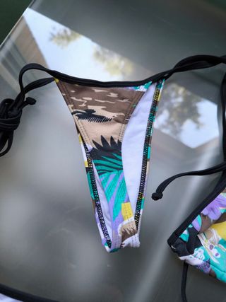 Bikini brasileño multicolor