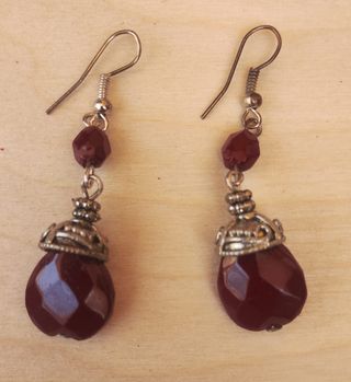 Orecchini pendenti rossi