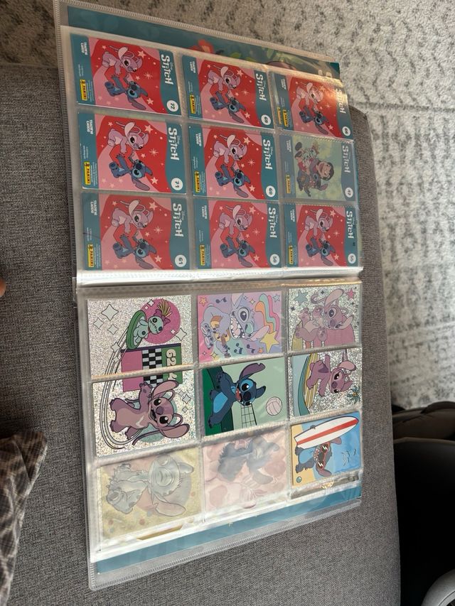 Álbum Panini Stitch - 125 cartas