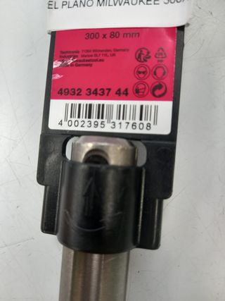 CINCEL PLANO MILWAUKEE 300X80MM
