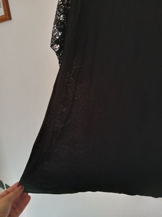 Maglia nera traforata