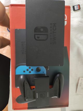 Nintendo Switch Azul-Coral + Juegos