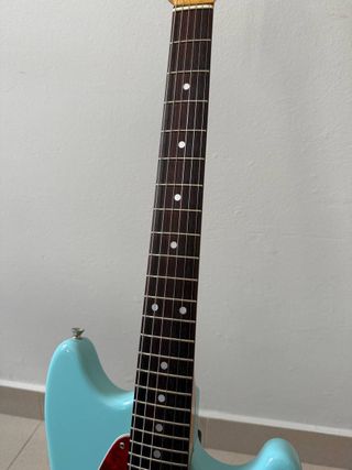 Fender Mustang Edición Kurt Cobain Signature