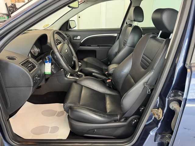 Ford Mondeo 3.0i V6 ST 220 Wagon 