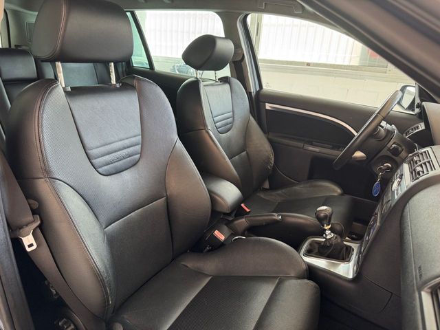 Ford Mondeo 3.0i V6 ST 220 Wagon 