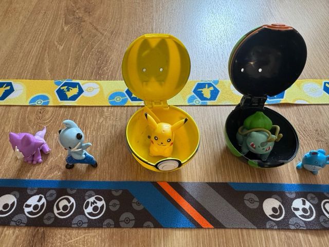 Cinturones Pokémon + Pokébolas x 8
