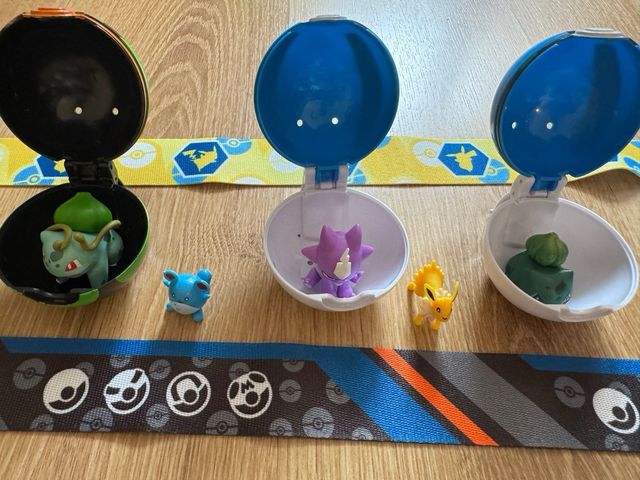 Cinturones Pokémon + Pokébolas x 8