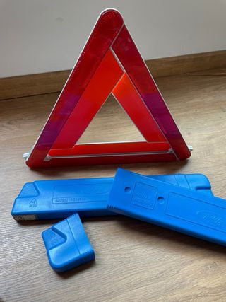 Kit emergencia coche: Triángulo + Pinzas
