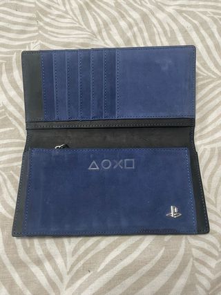 Cartera PlayStation 4 - Negra y Azul