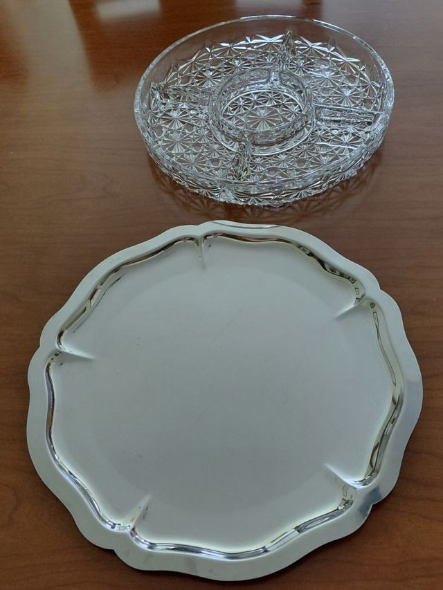 Fuente cristal labrada + bandeja metal. VINTAGE.