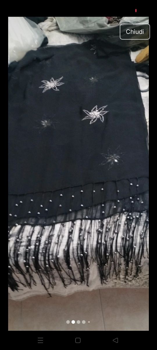 Pashmina nera ricamataPashmina foulard ricamato