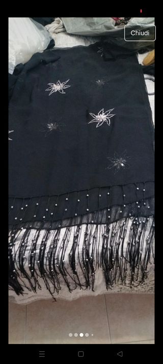 Pashmina nera ricamataPashmina foulard ricamato