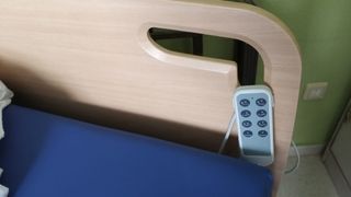 Cama articulada con mando + carro elevador