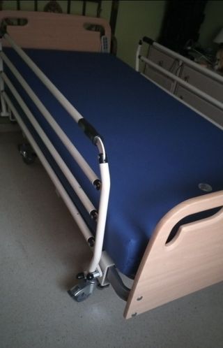 Cama articulada con mando + carro elevador