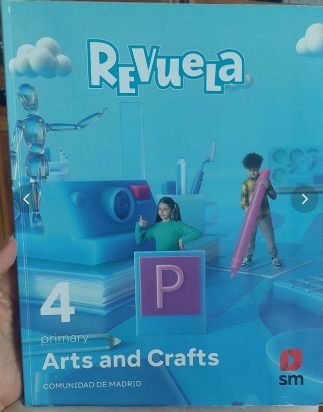 Arts and Crafts. 4 Primary. Revuela. SM