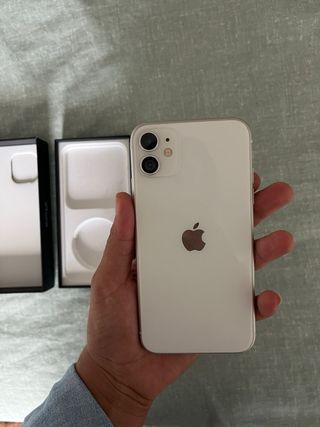 iPhone 11 blanco 128GB
