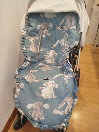 Saco de animales con fondo verde 