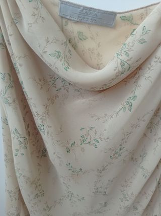 Top Zara gasa beige c/cuello drapeado