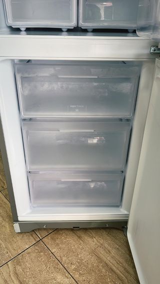 Nevera Hotpoint Ariston No Frost A+ con garantia