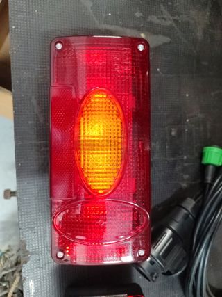 Pilotos remolque + cableado