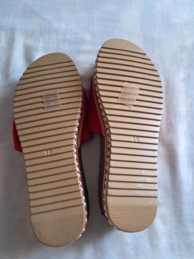 Sandalias Aldanka rojas