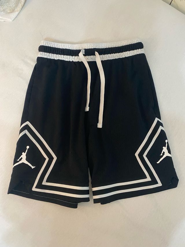 pantalon chandal Jordan negros y blancos