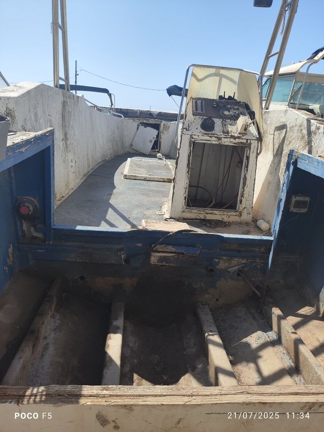 Baja Force 8,70 m de eslora