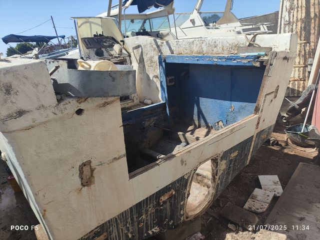 Baja Force 8,70 m de eslora