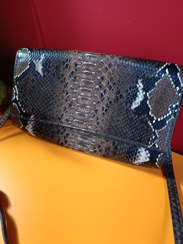 Bolso piel serpiente marrón-negro