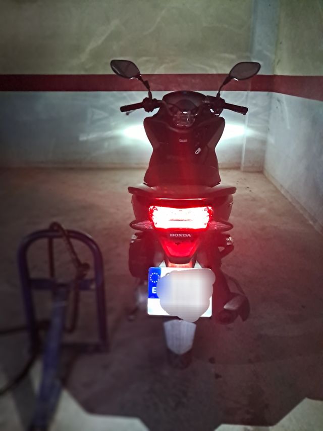 Honda PCX 125cc - 18200km. 2019. Benidorm.