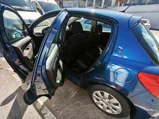 Peugeot 207 2007