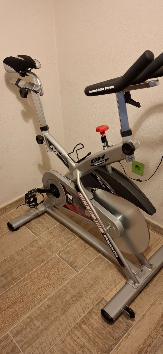 BH SB3 Magnetic Bicicleta Spinning