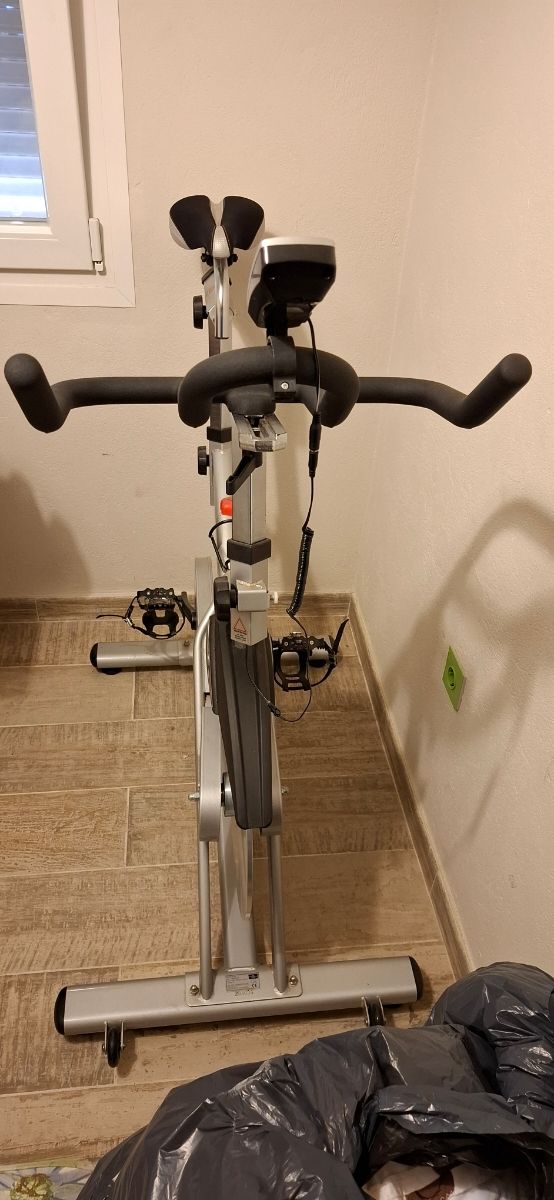 BH SB3 Magnetic Bicicleta Spinning