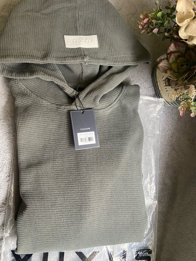 Sudadera con capucha YUXUS