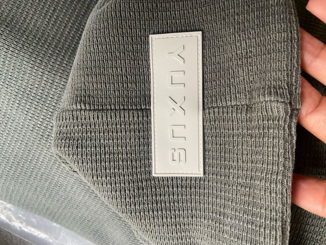 Sudadera con capucha YUXUS