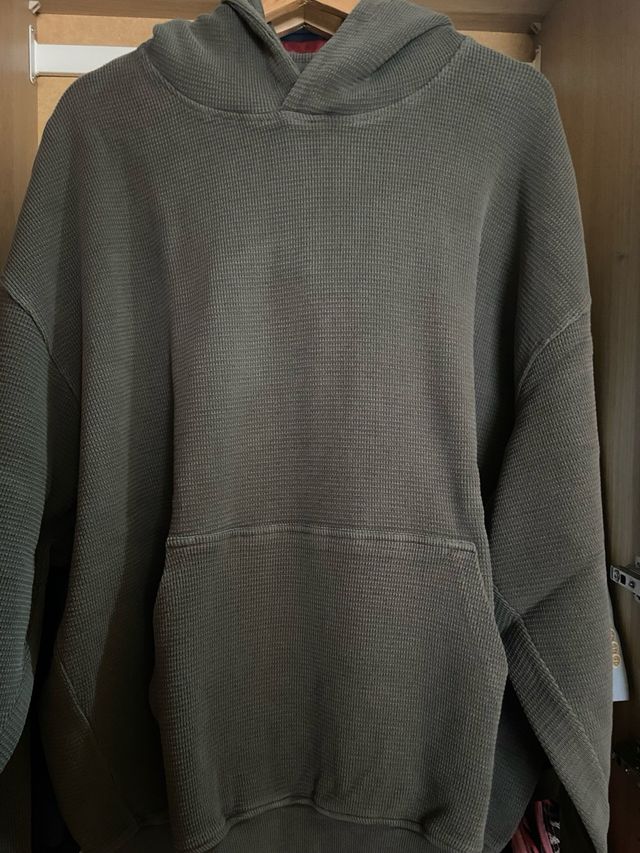 Sudadera con capucha YUXUS