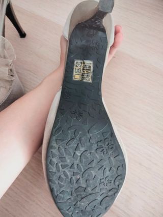 Tacones beige