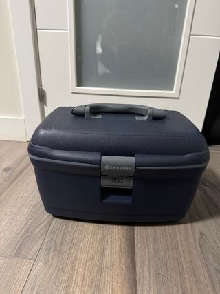 Neceser de viaje azul
