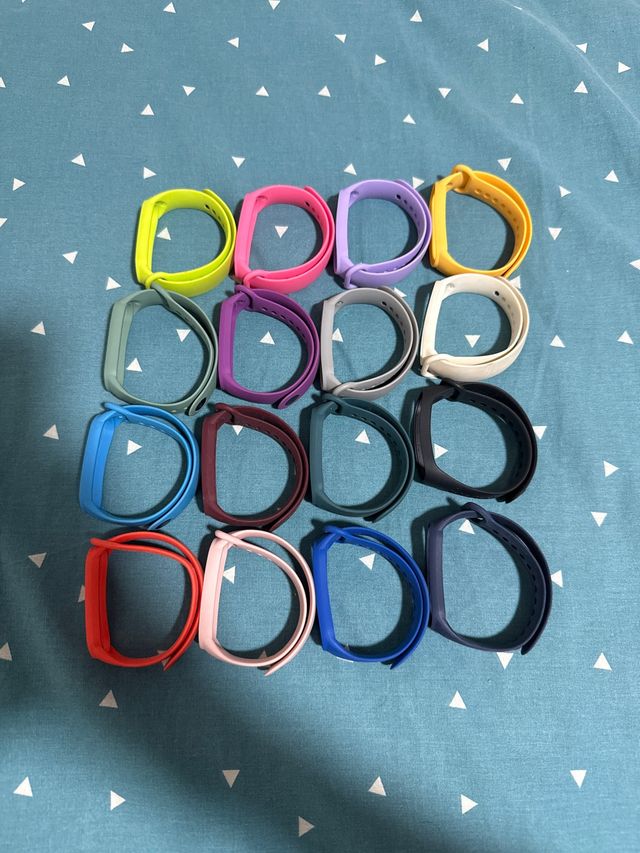 16 Pulseras reloj silicona, muchos colores.