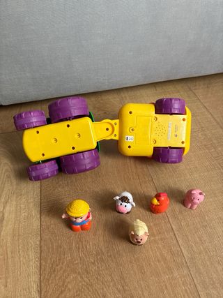 Tractor granja con animales