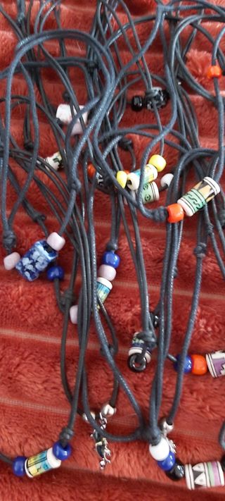 Colgantes multicolores