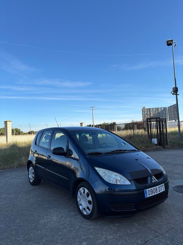 Mitsubishi Colt 2005
