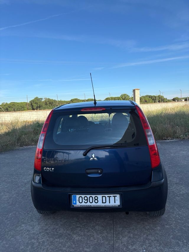 Mitsubishi Colt 2005