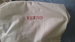 Bolso Guess beige-marrón