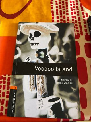 Oxford Bookworms Library: Level 2: Voodoo Islan...