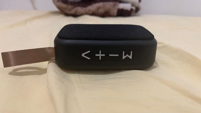 Altoparlante Bluetooth portatile nero