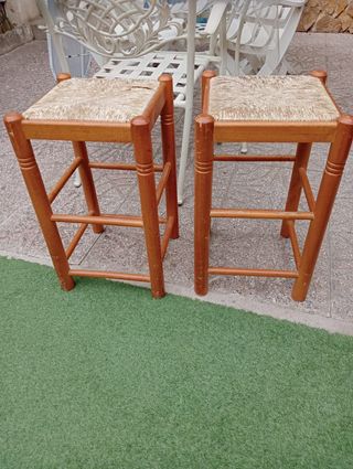 2 Banquetas Madera Y Enea